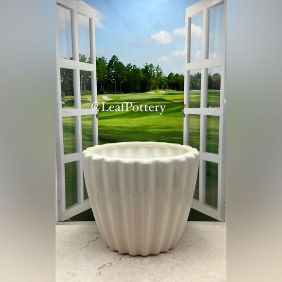 Bellisima Flutter  White Ceramic Planter Pot without drainage hole - Picture 4 of 9